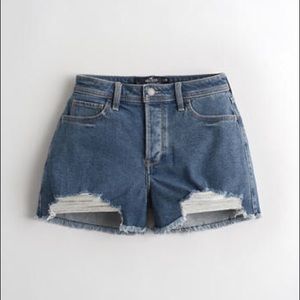 Hollister Curvy Mom Jean shorts